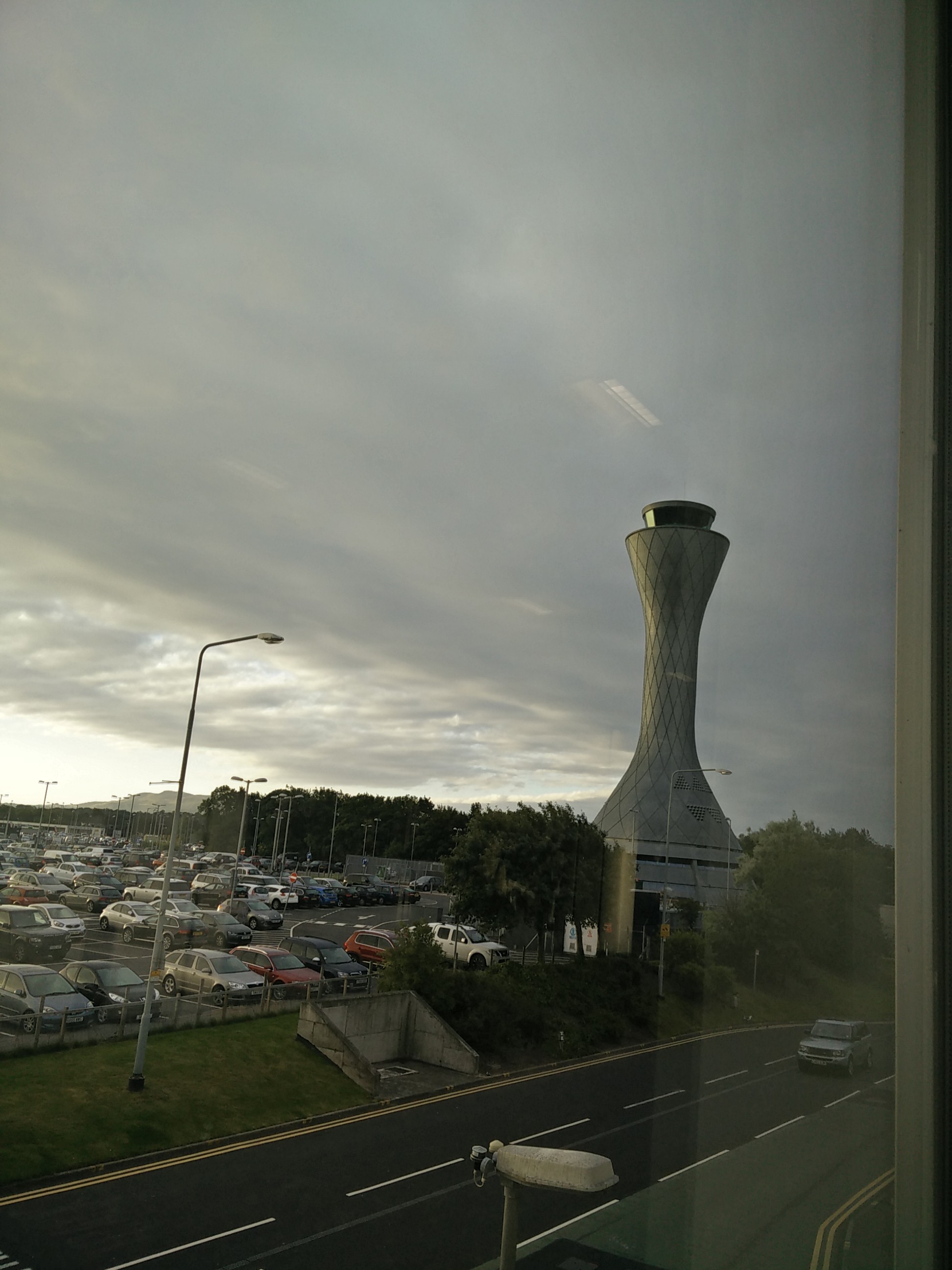 edinburgh airport tower